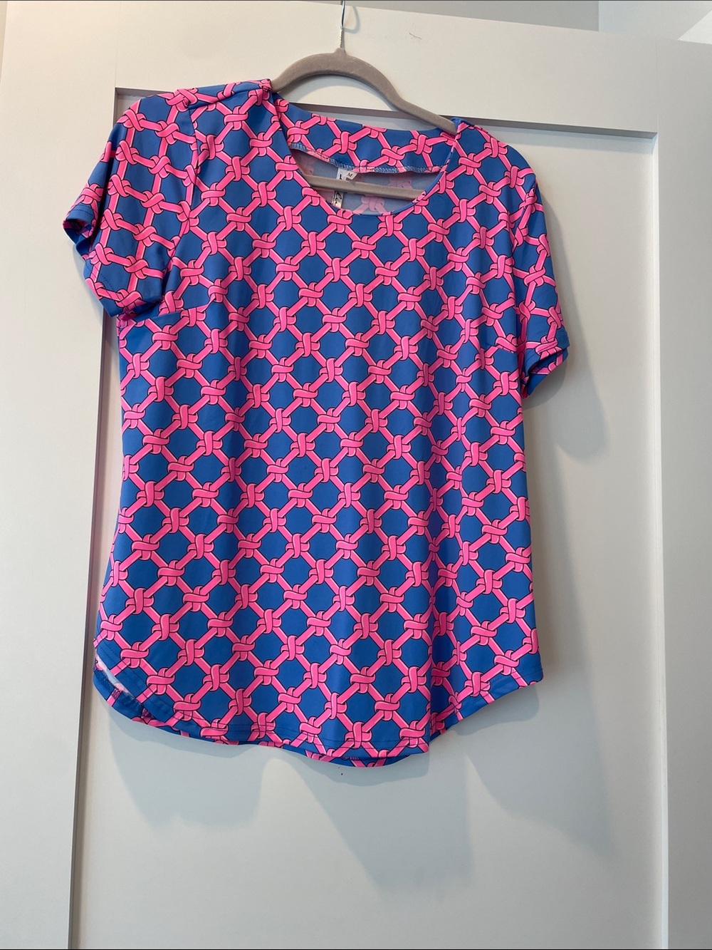 Lulu B Women's Blue & Pink Geometric Short Sleeve Top
